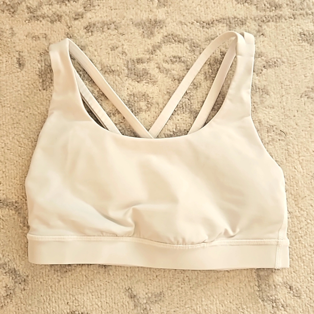 Lululemon White Energy Sports Bra✨🤍